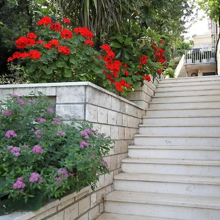 Lägenhet Molunat 3544a *